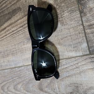 Ray-Ban Wayfarer Sunglasses